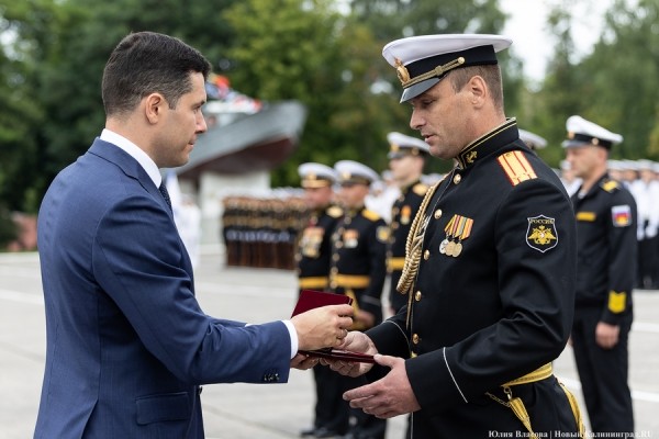 День ВМФ в Балтийске: как прошел парад кораблей Балтфлота (фото) День ВМФ в Балтийске: как прошел парад кораблей Балтфлота (фото)