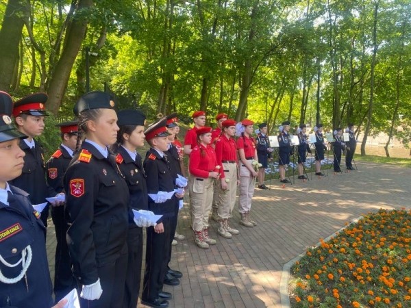 27 июля 2023 года школьники Калининграда почтили память детей, погибших во время вооружённого конфликта на Донбассе