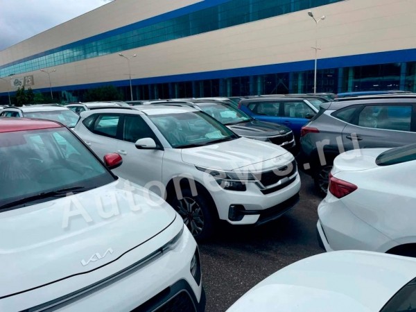 СМИ: &laquo;Автотор&raquo; скопил сотни недоукомплектованных &laquo;корейцев&raquo;