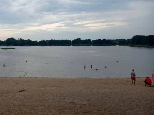 Под Гвардейском водитель гидроцикла испортил лица двум девочкам