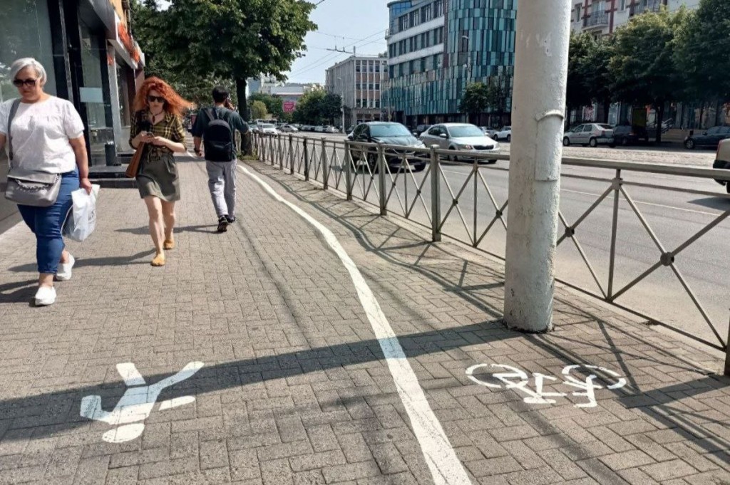 «Разделили город»: главные вопросы о велосипедной разметке на тротуарах в Калининграде Избранное
«Разделили город»: главные вопросы о велосипедной разметке на тротуарах в Калининграде Избранное