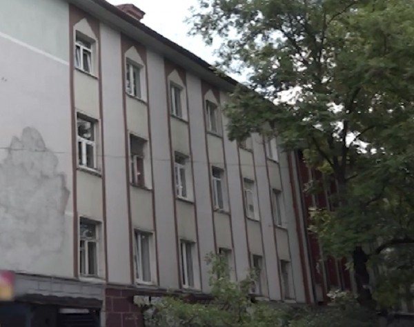 Уехавшая в Геленджик директор довела детей из Калининграда до поноса Уехавшая в Геленджик директор довела детей из Калининграда до поноса