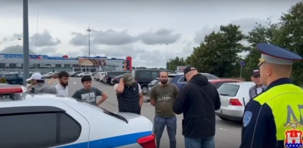 В «Храброво» устроили облаву на таксистов В «Храброво» устроили облаву на таксистов