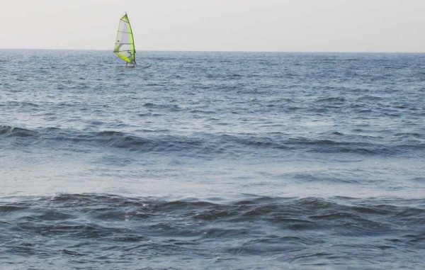 К грозе вода в море у Зеленоградска и воздух и вошли в температурный резонанс К грозе вода в море у Зеленоградска и воздух и вошли в температурный резонанс