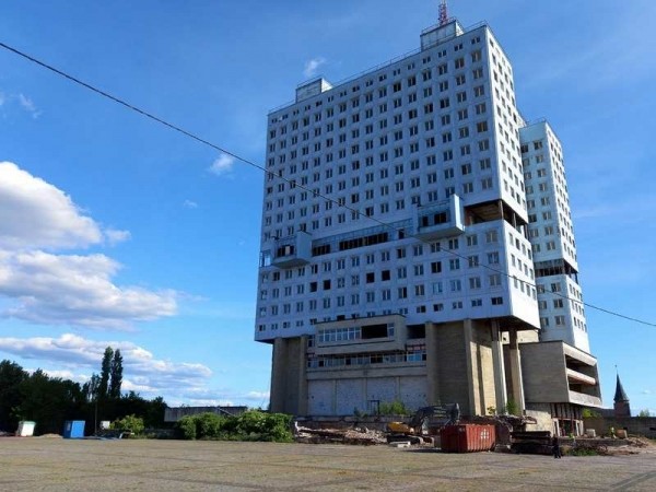 Алиханов сказал чего не будет на месте Дома Советов