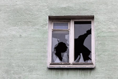 Администрацию Немана через суд обязали заменить окна в квартире многодетной семьи Администрацию Немана через суд обязали заменить окна в квартире многодетной семьи