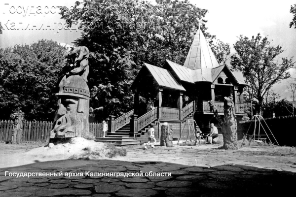 Светлогорск без туристов и визит рок-легенды: о чем писали газеты 35 лет назад